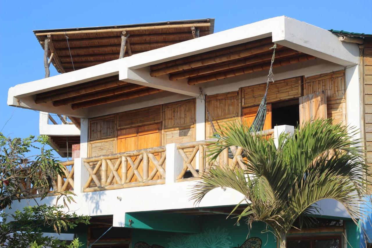 Hostal Puerto Engabao "El Surf Shelter" Bagian luar foto